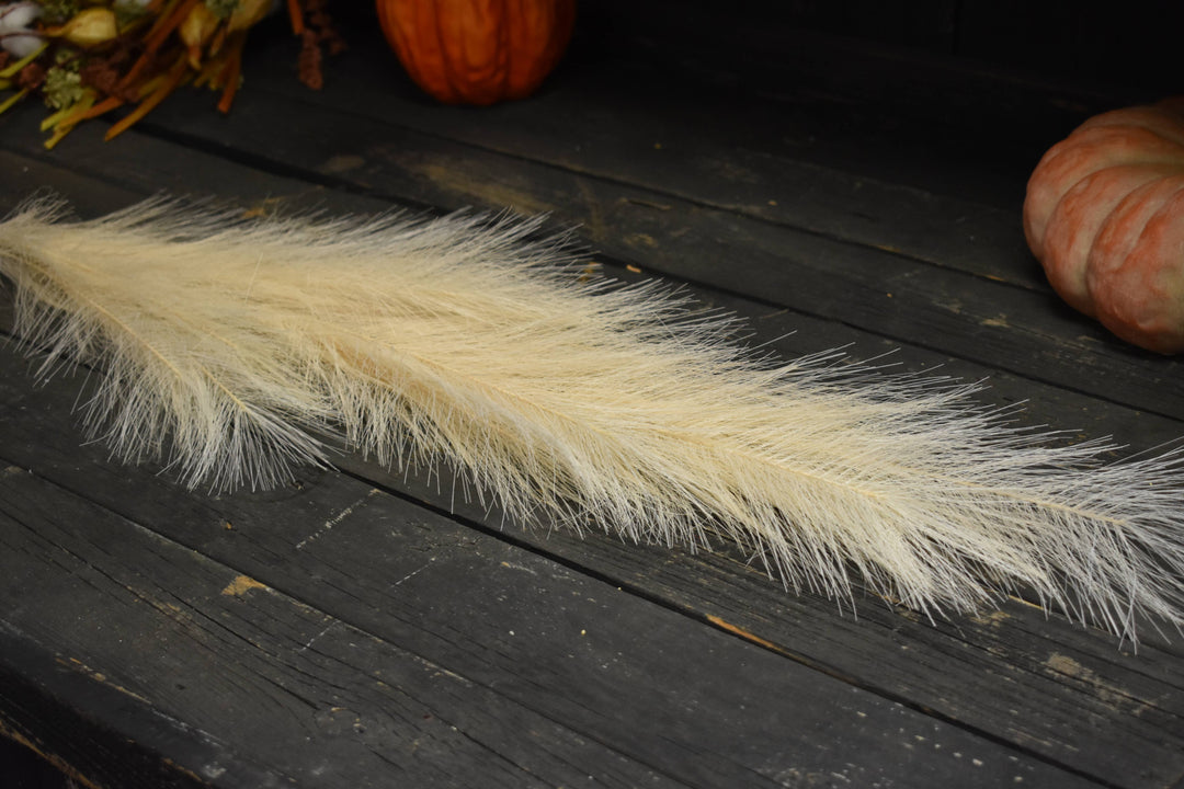 White Pampas with 19 stems 48in