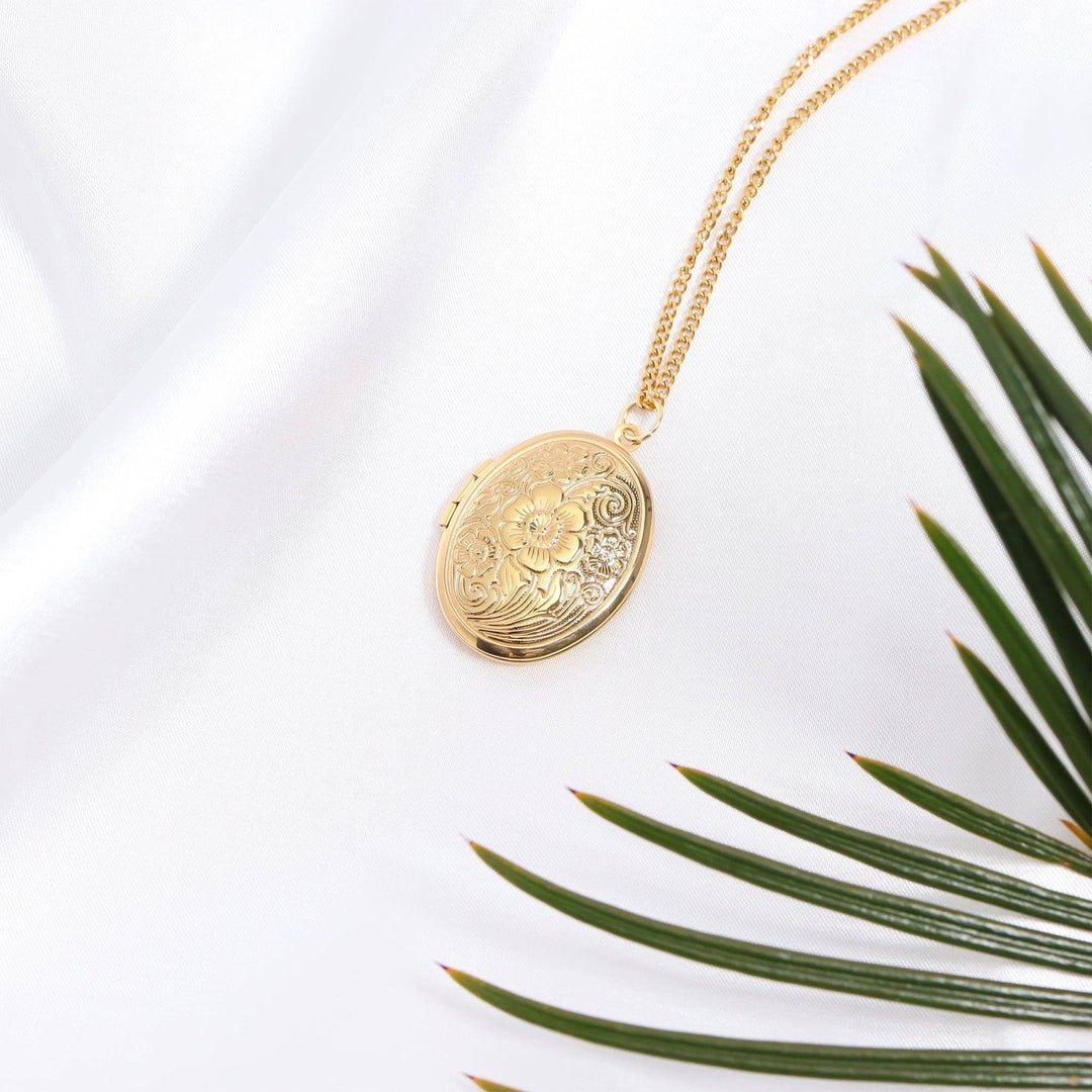 18K Gold PVD Stainless Steel Textured Oval Locket Pendant