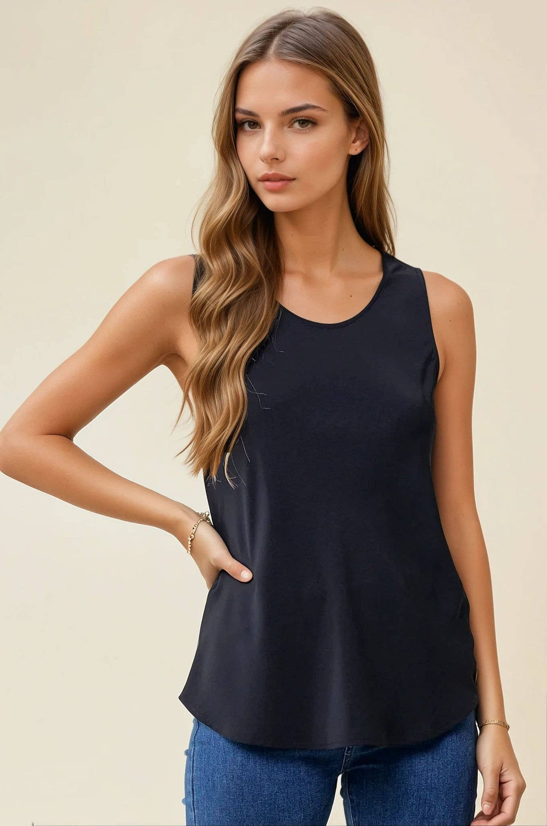 SLVLESS SCOOP NECK BIAS WOVEN TOP - 43024T