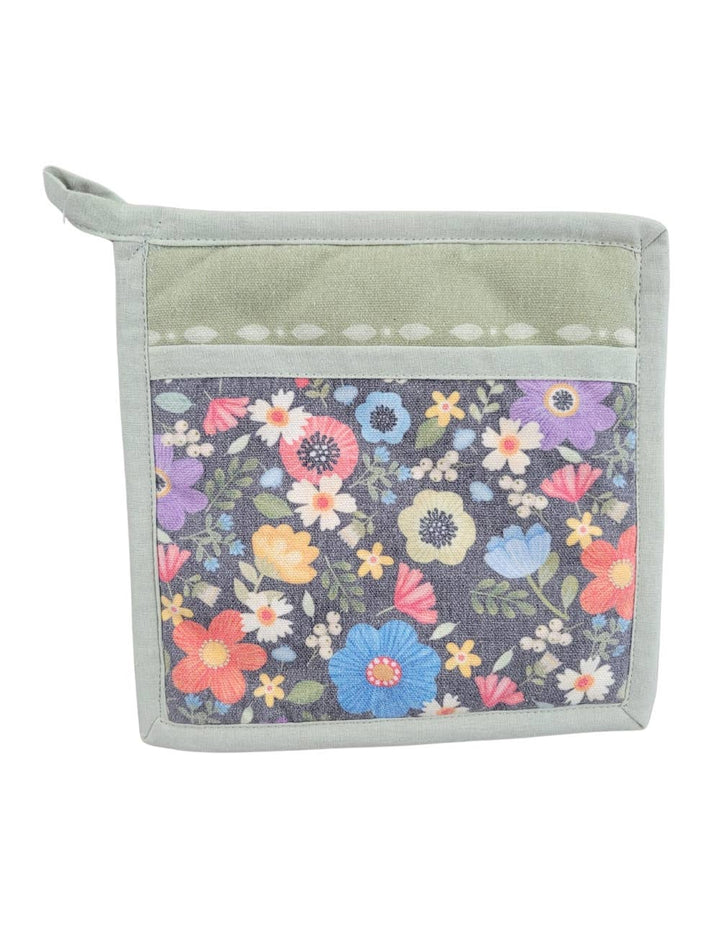 "Country Barn" Farm Animal-Themed Pocket Mitt