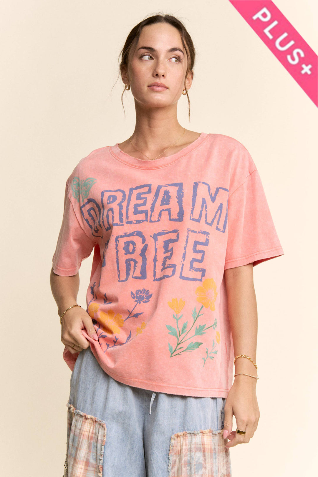 PT62115-PLUS DREAM FREE FLORAL GRAPHIC MINERAL WASH TOP