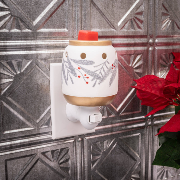Winterberry Mini Accent Fragrance &amp; Wax Electric Warmer