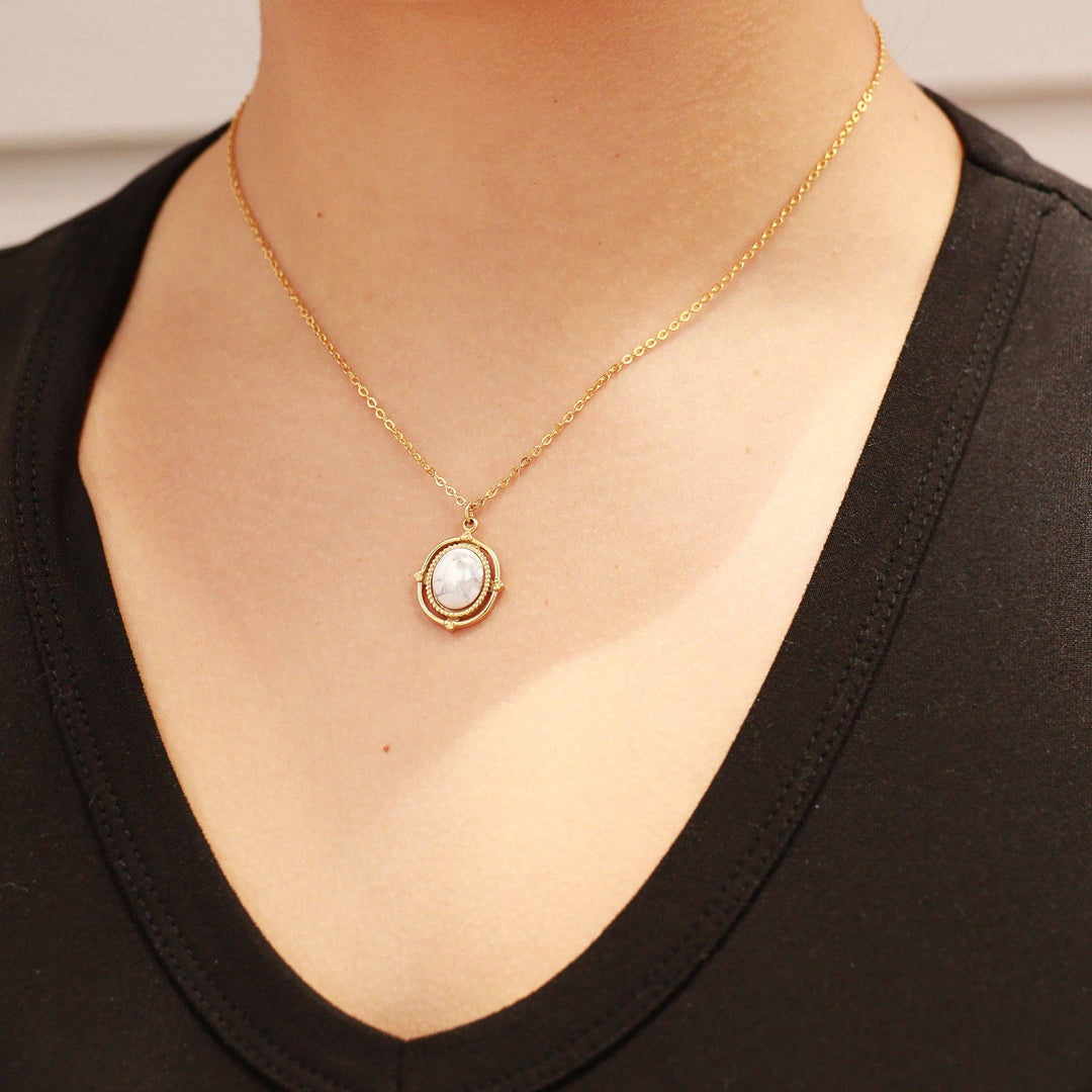 Gold Stainless Steel Roped Frame Oval Semi Precious Charm