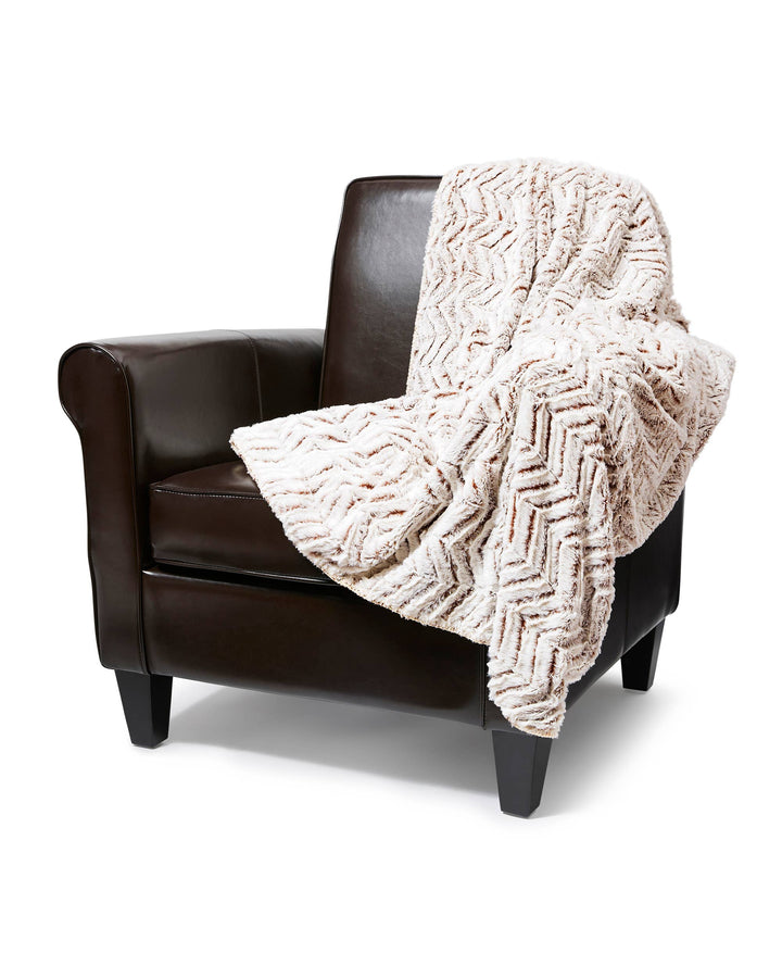 "Chevron Cutwork" Faux Fur Plush Throw Blanket - 50"x70"