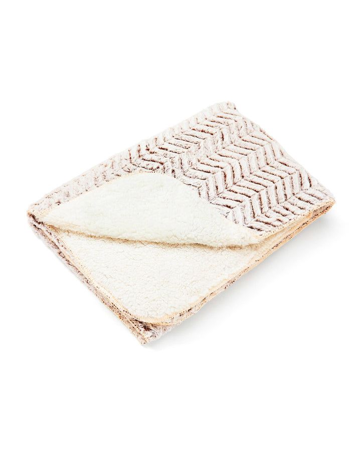 "Chevron Cutwork" Faux Fur Plush Throw Blanket - 50"x70"