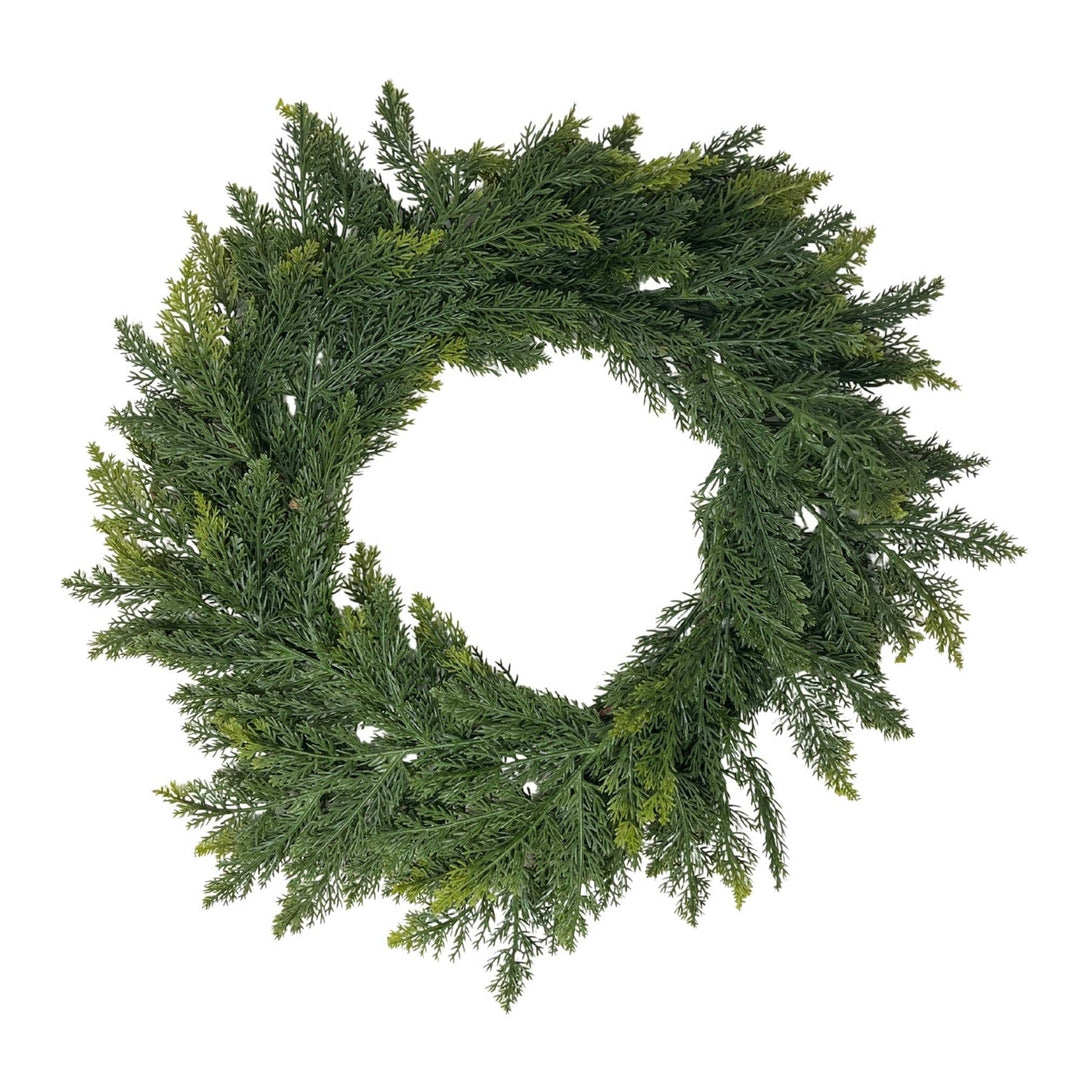 Wispy Fresh Touch Cedar Wreath 20"