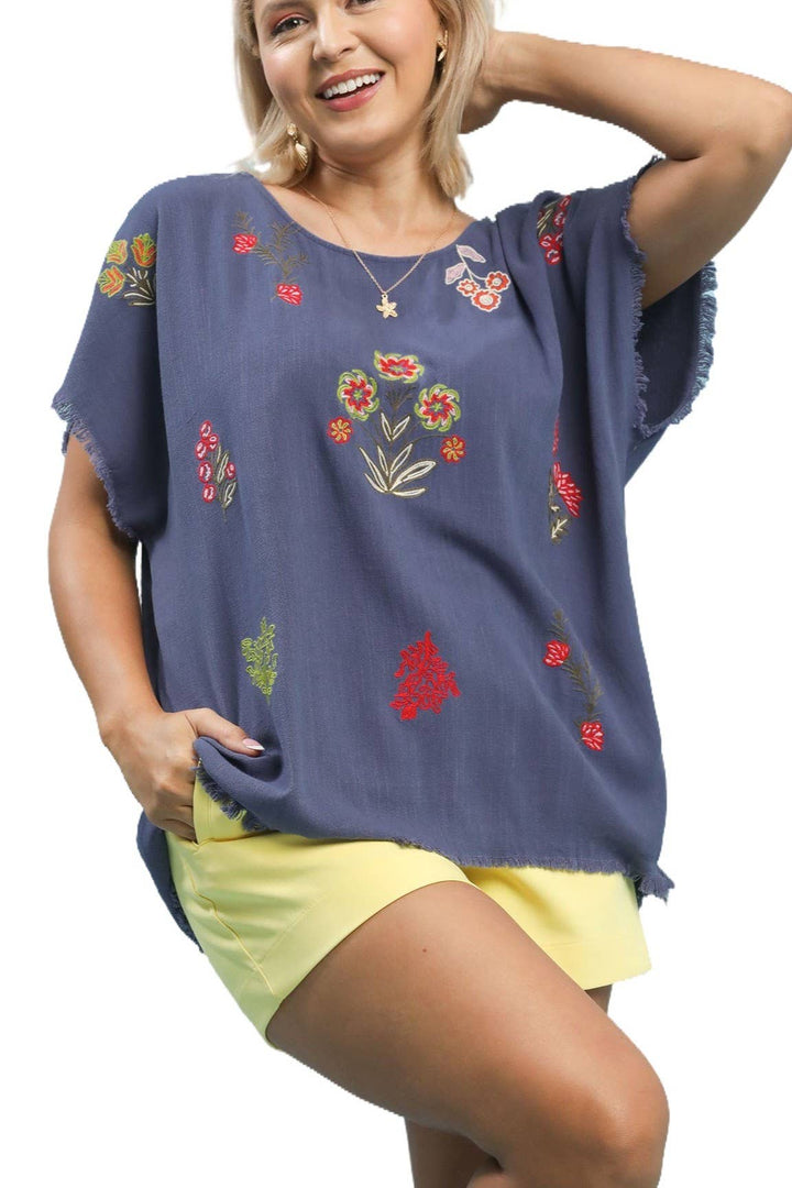 Plus Linen Blend Embroidered Frayed Hem Top