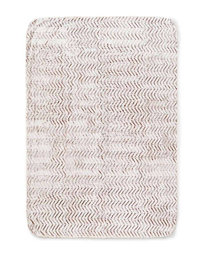 "Chevron Cutwork" Faux Fur Plush Throw Blanket - 50"x70"